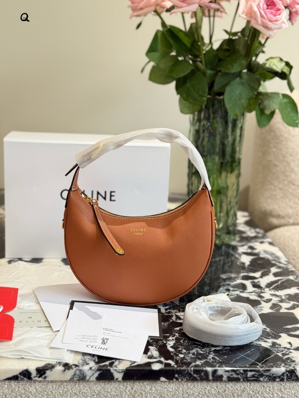 今日特価】Celine Teen Lulu Bag / セリーヌ ティーン ルル