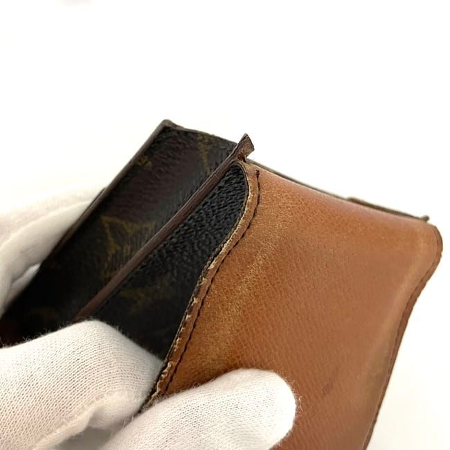 シガレット ブラウン