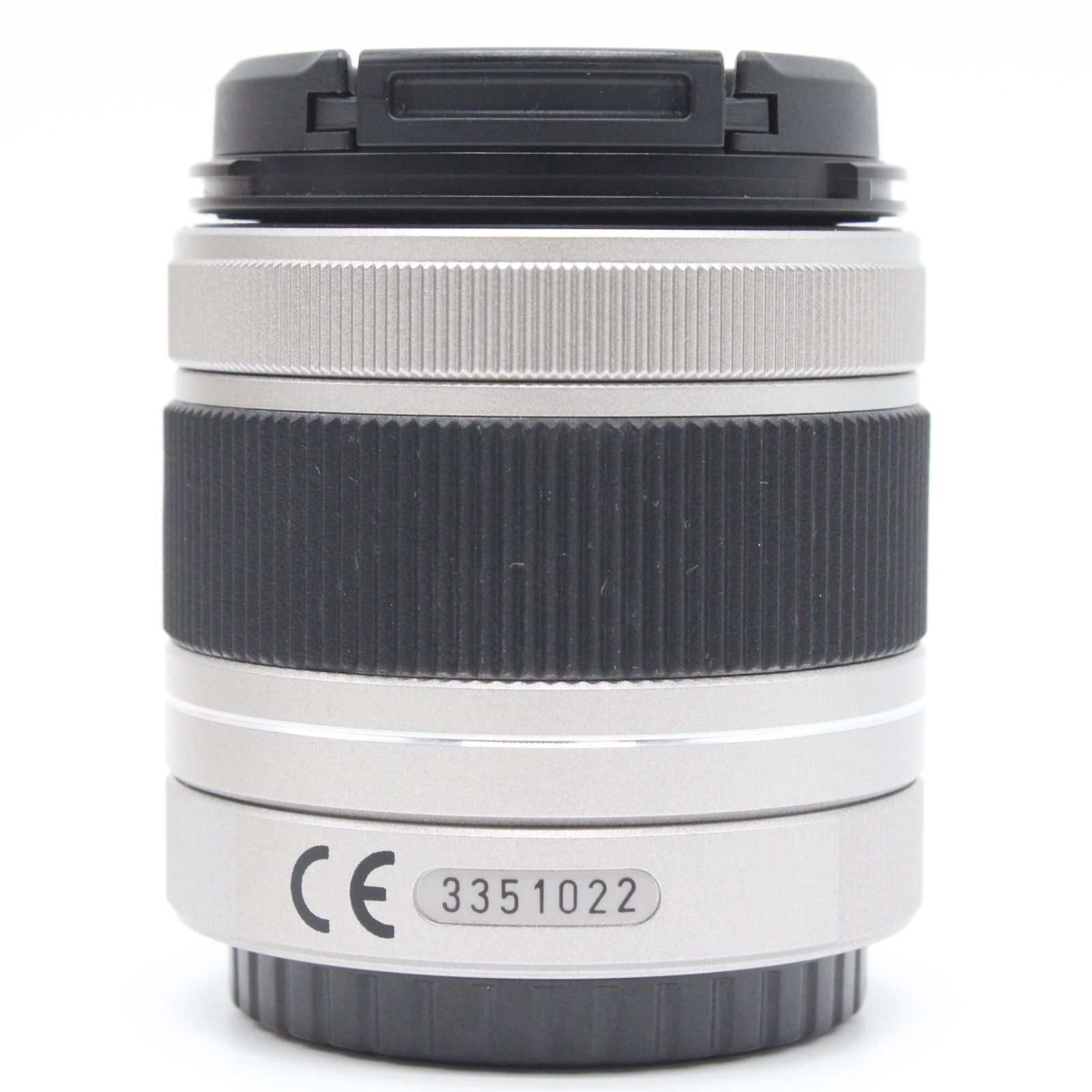 超美品　PENTAX Q7 シルバー　スタンダードズームキット PENTAX Q7 スタンダードズームレンズキット シルバー PENTAX ミラー