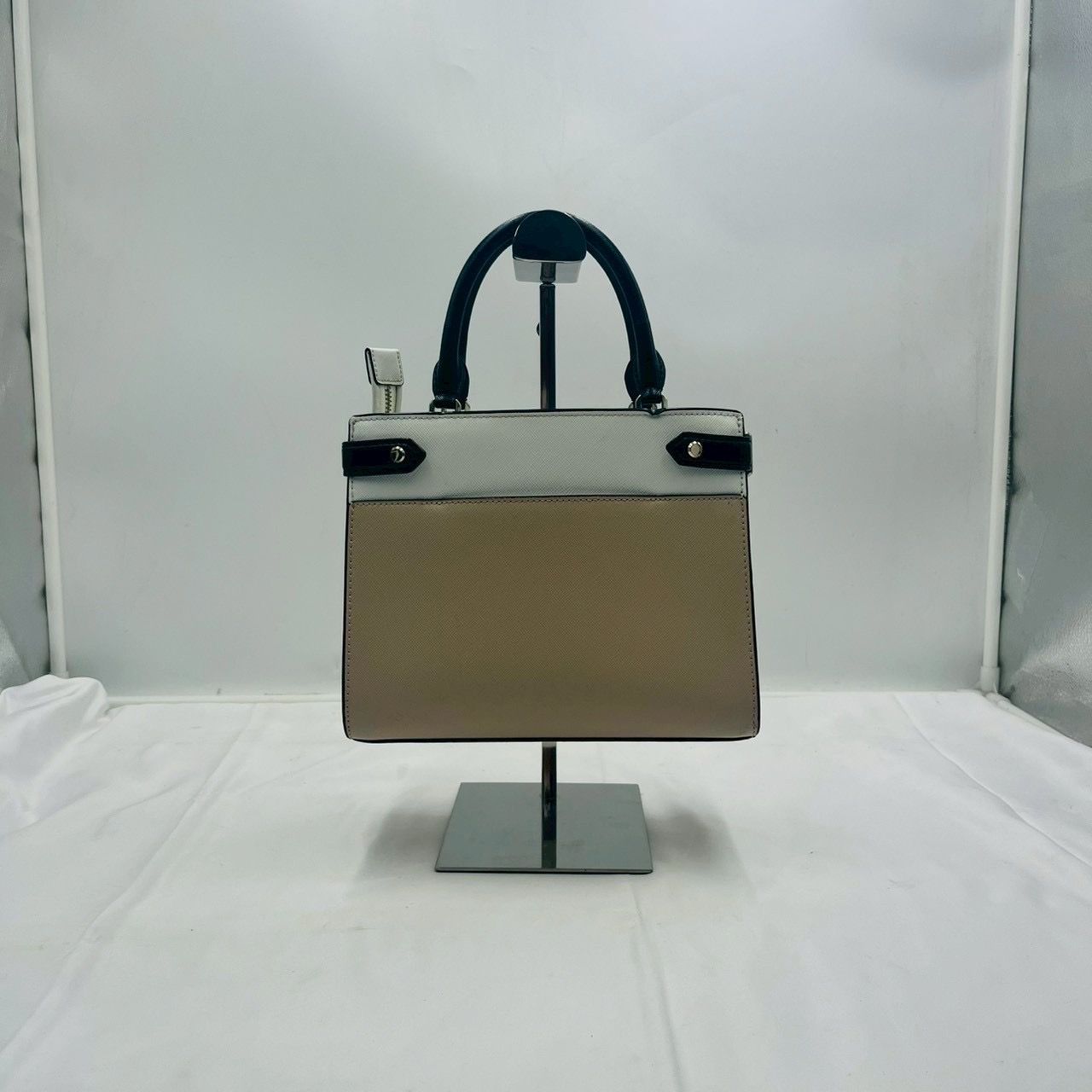 美品 ケイトスペード ストロー 2WAY ハンドバッグ ショルダー ベージュ系 正規品 ケイトスペード ハンドバッグ 2way ショルダー付き