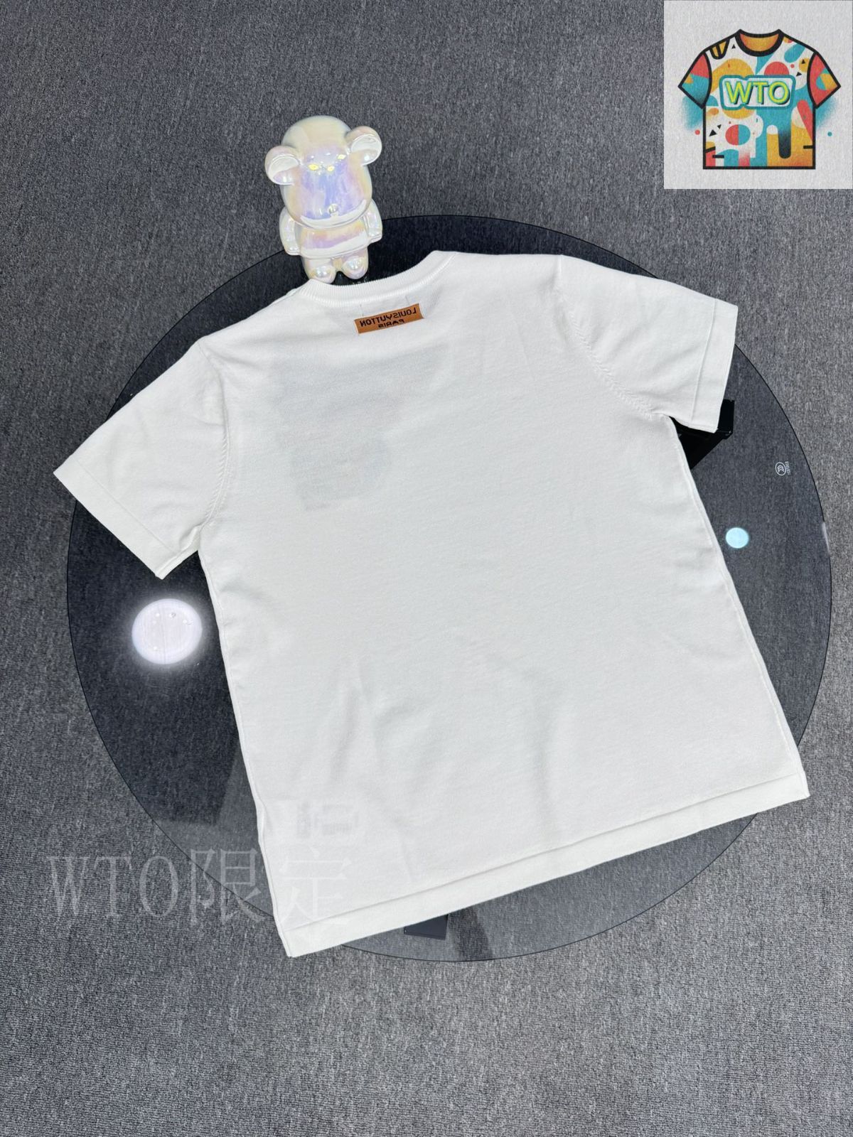 Louis Vuitton 2054シリーズ極美品！即完売、飛行機柄Tシャツ