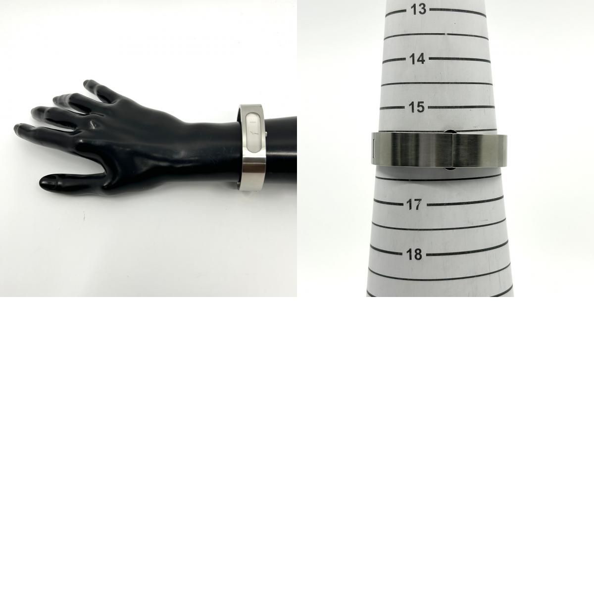 電池交換済】グッチ GUCCI 2400S 腕時計 バングルウォッチ
