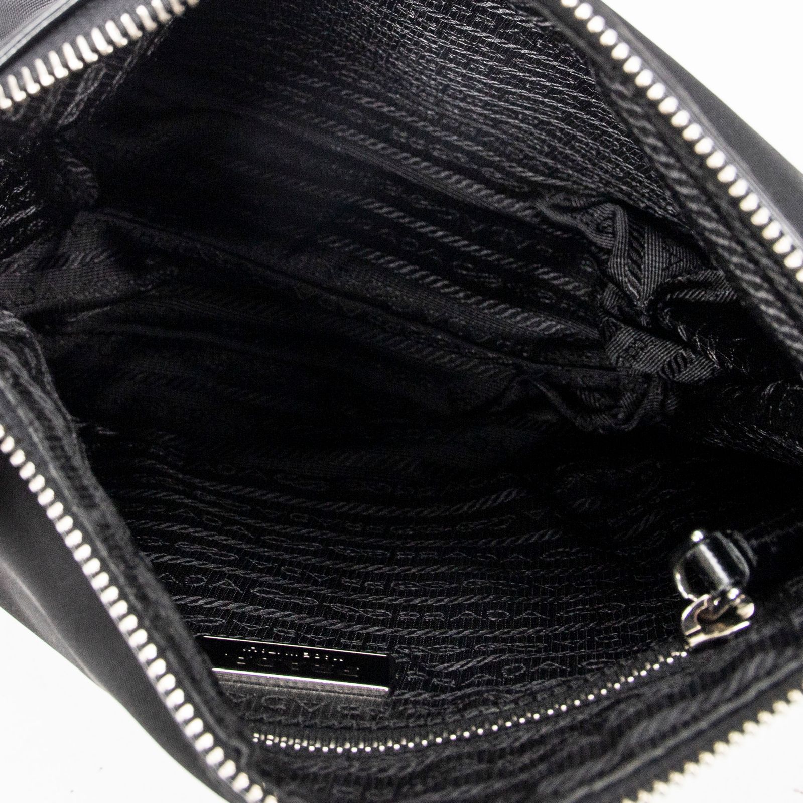 PRADA プラダジップクロスボディ黒ナイロンキャンバスA