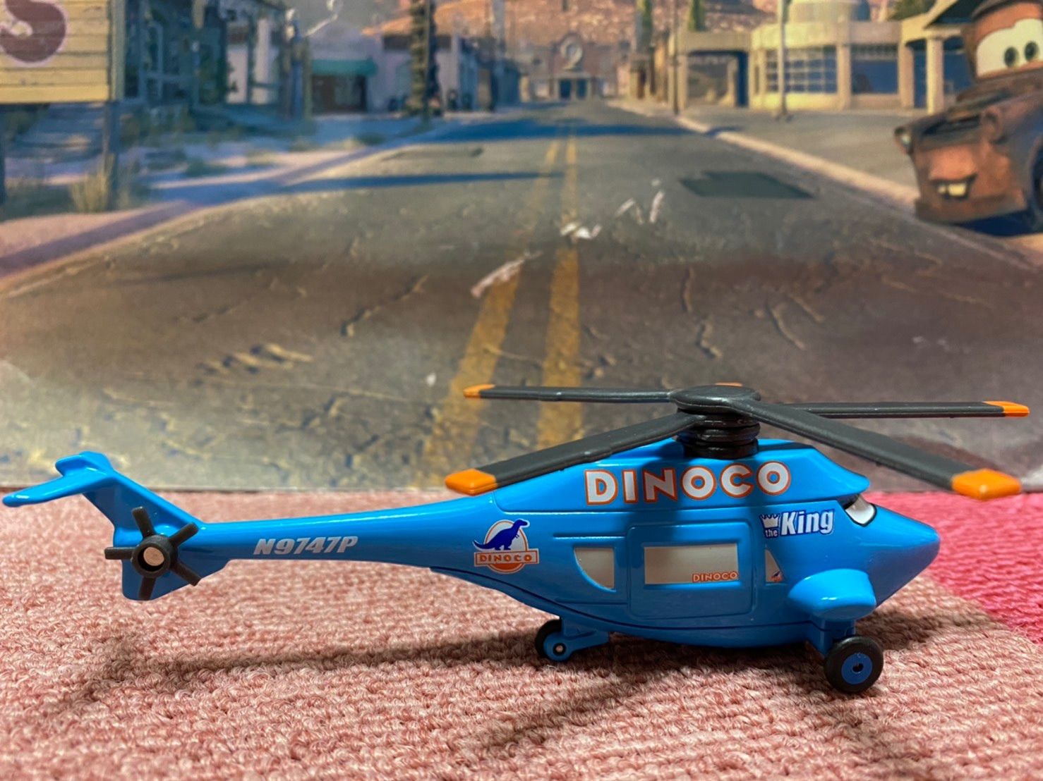送料無料新品未使用 カーズ ダイナコヘリコプター - メルカリ