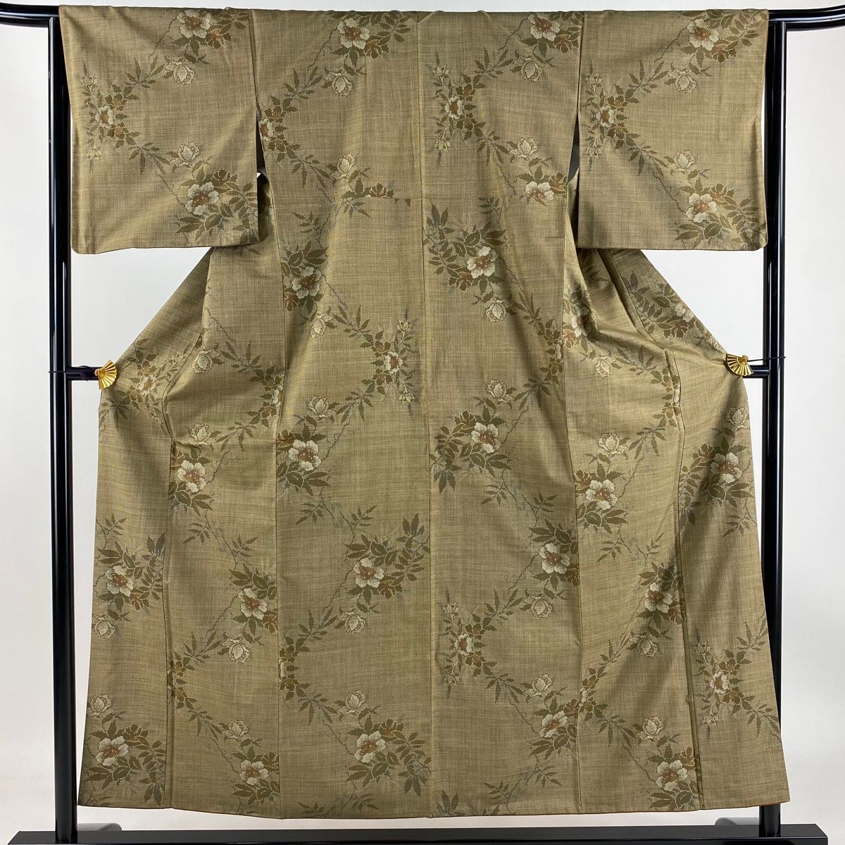 紬身丈160裄丈64cm M 薄物夏紬縞絣薄茶色 正絹 秀品【中古】 紬 身丈163cm 裄丈64cm M 袷 名古屋帯セット 信州紬 証紙 縦縞