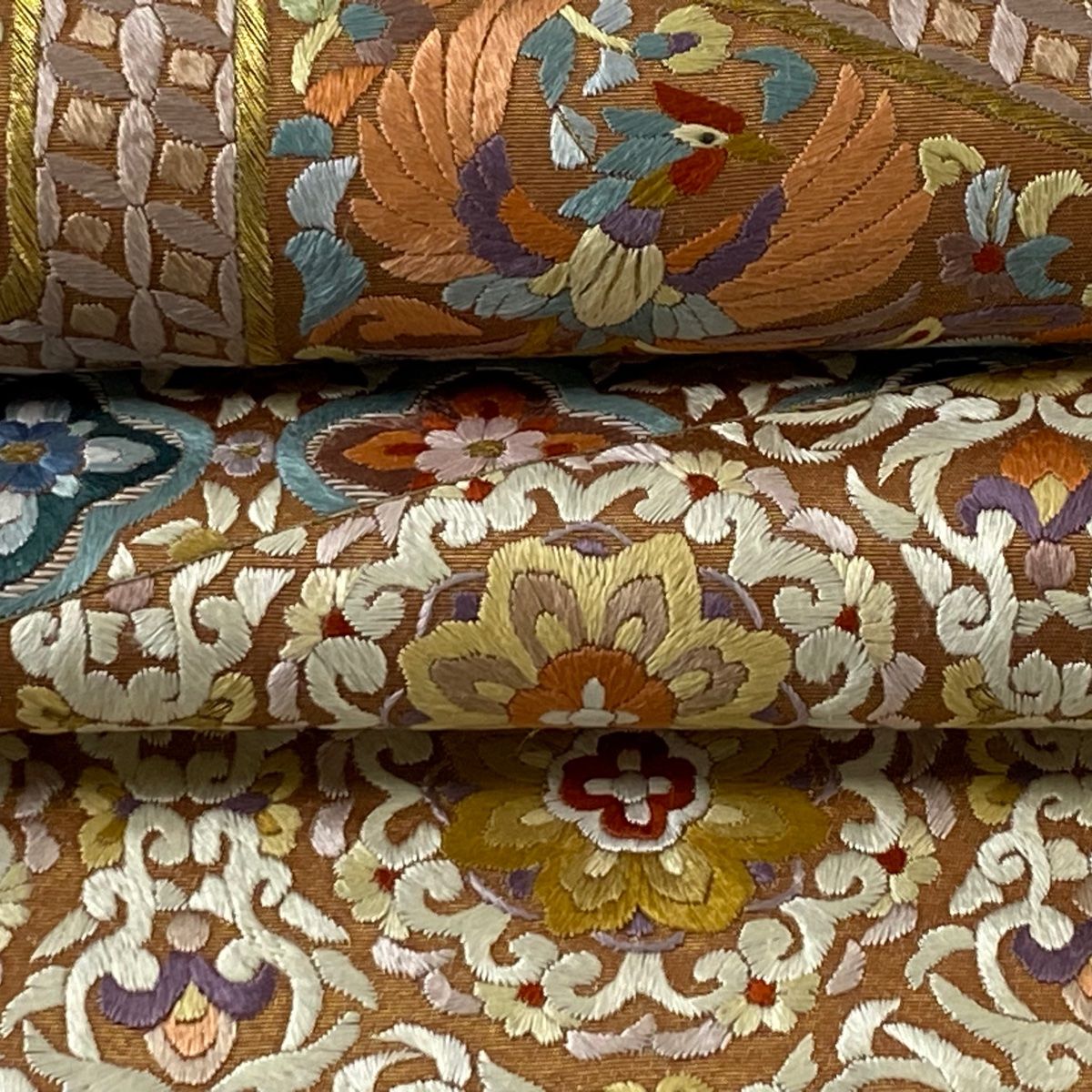 袋帯 逸品 華文 花鳥 刺繍 箔 金色 六通 正絹 【中古】 - メルカリ