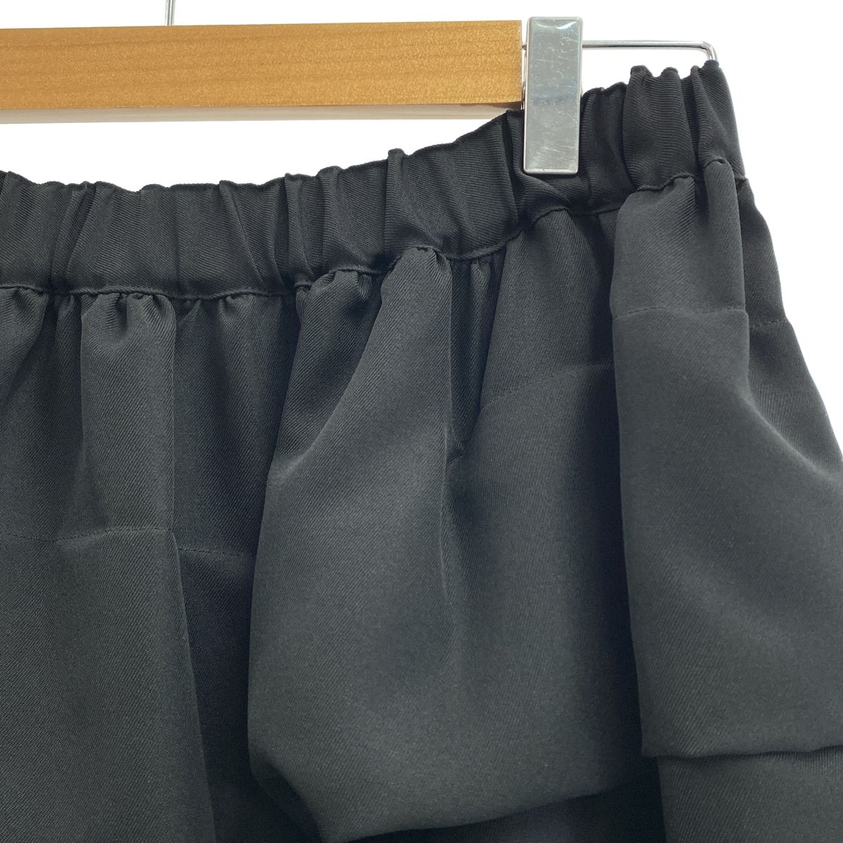 COMME des GARCONS コムデギャルソン ポリエステル 変形 断ち切りドローストリング ティアード ボリューム スカート M ブラック レディース