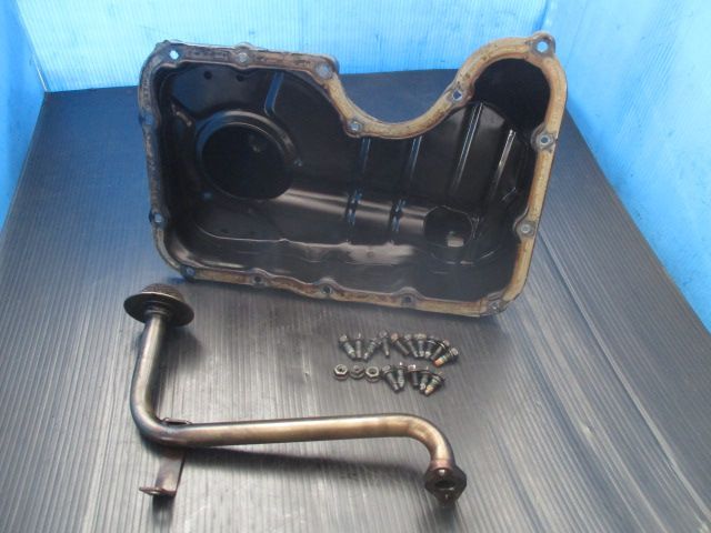 ジムニーJB23W オイルパン(ストレーナ付) 中古品 ジムニーJB23W オイルパン(ストレーナ付) 品