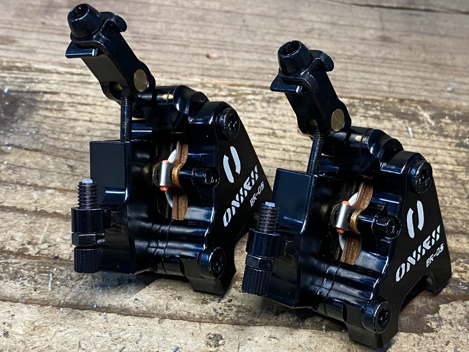 IZ235 ONIRII BR-05 ディスクブレーキキャリパー 前後セット機械式