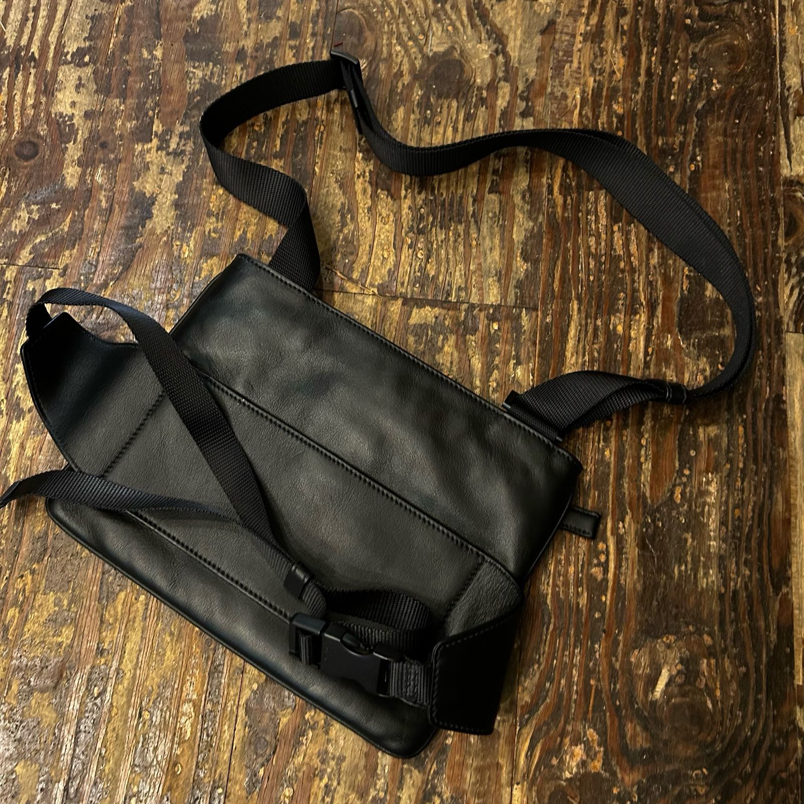 プラダ Leather