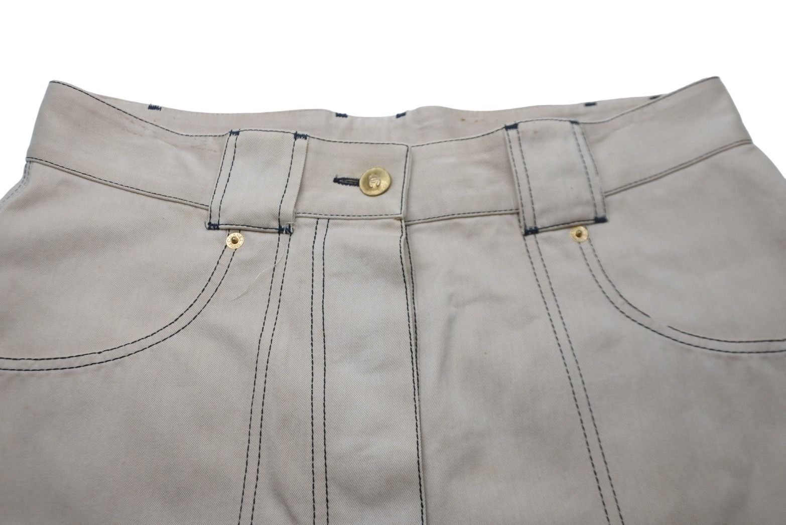 CHANEL シャネル ワイドショートパンツ ココマークボタン P03054V03329