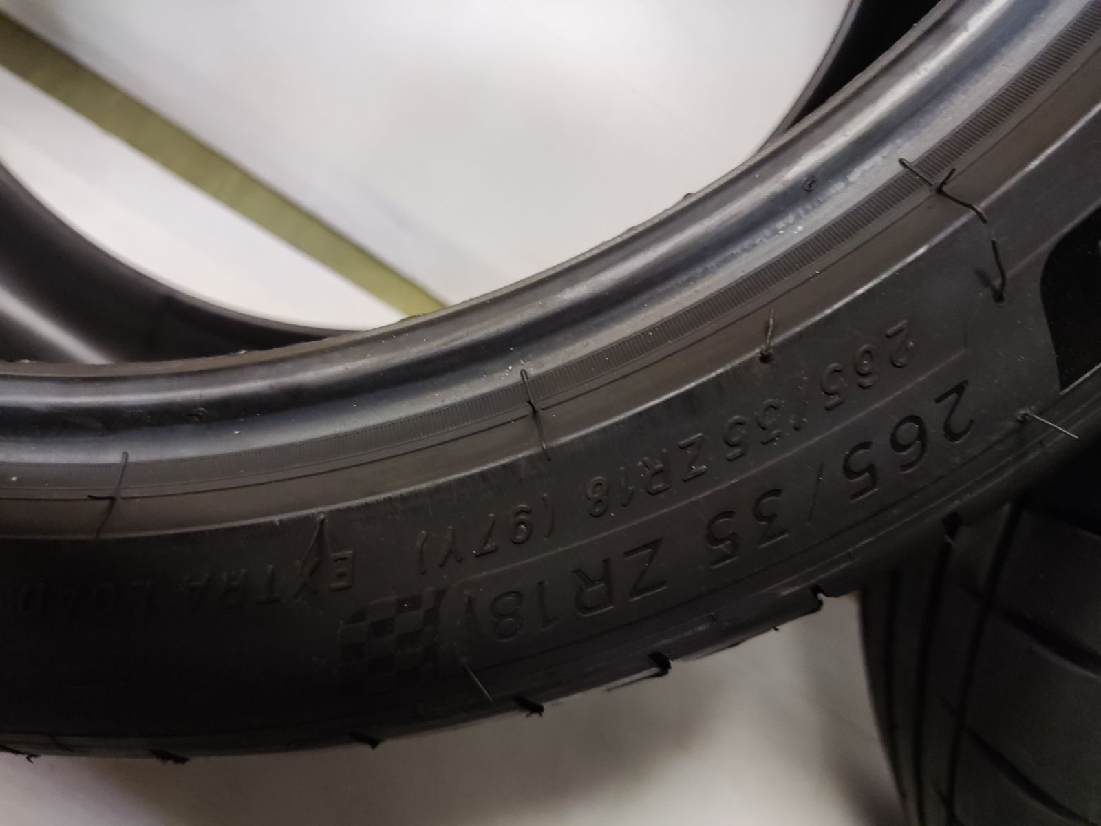 265|35-18 パイロットスポーツ4S