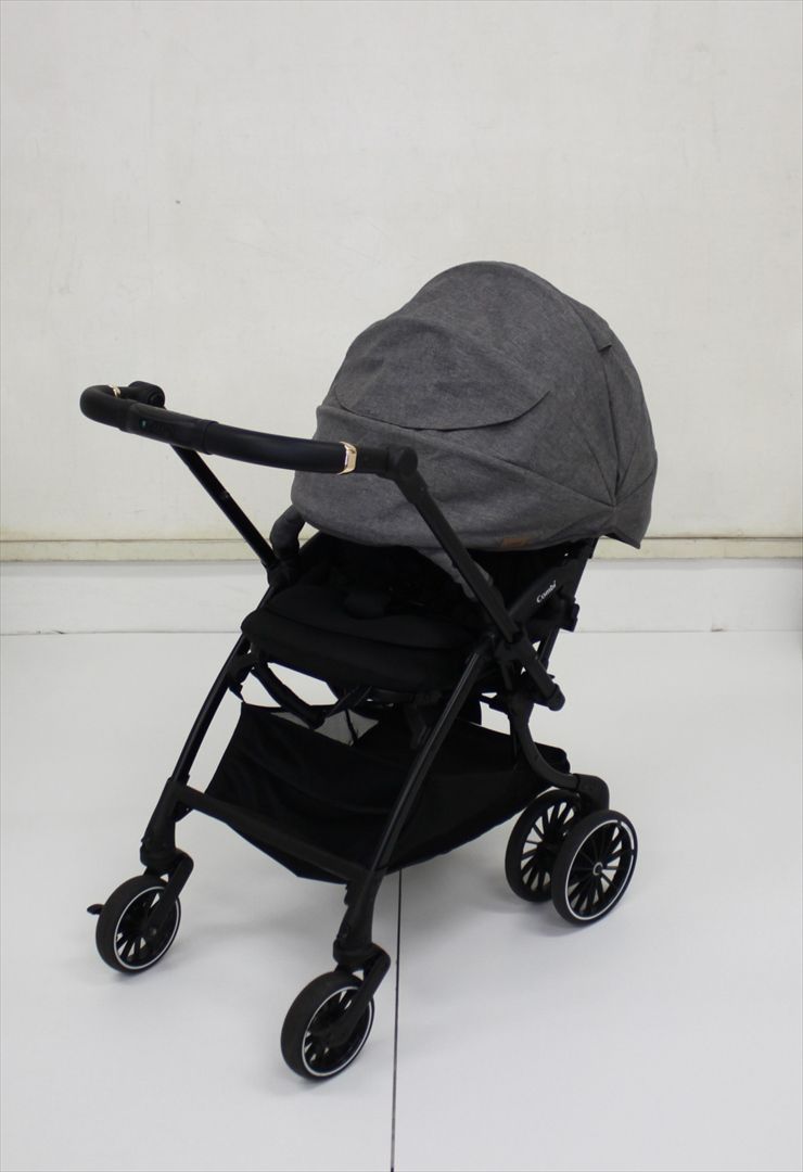 ベビーカー︰コンビ スゴカルSwitch plusエッグショックEXANネイビー