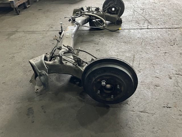 フリード GB4 リアアクスルビーム G ジャストセレクション 4WD 7