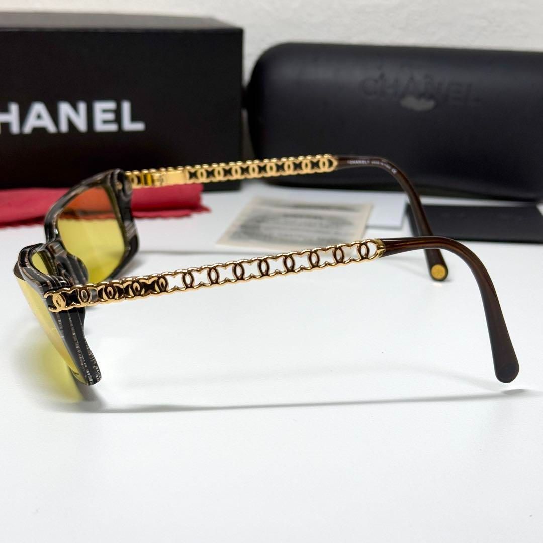 イエロー シャネル