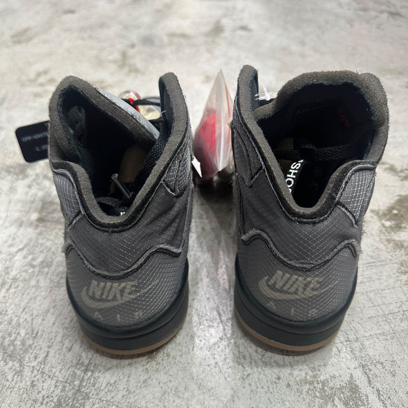 未使用品 Off-White Nike Air Jordan 5 コラボ ジョーダン5 スニーカー 