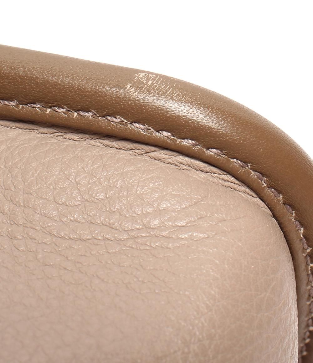 ボストンバッグ