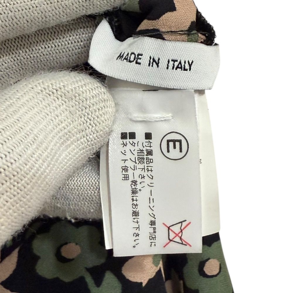 美品 MOSCHINO モスキーノチープアンドシック フラワープリント