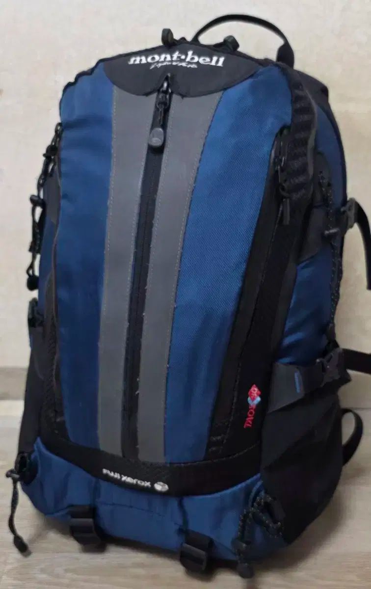 mont-bell モンベル mont ー bell TAOS 30 登山リュック 旅行キャンプ用バックパック 30L