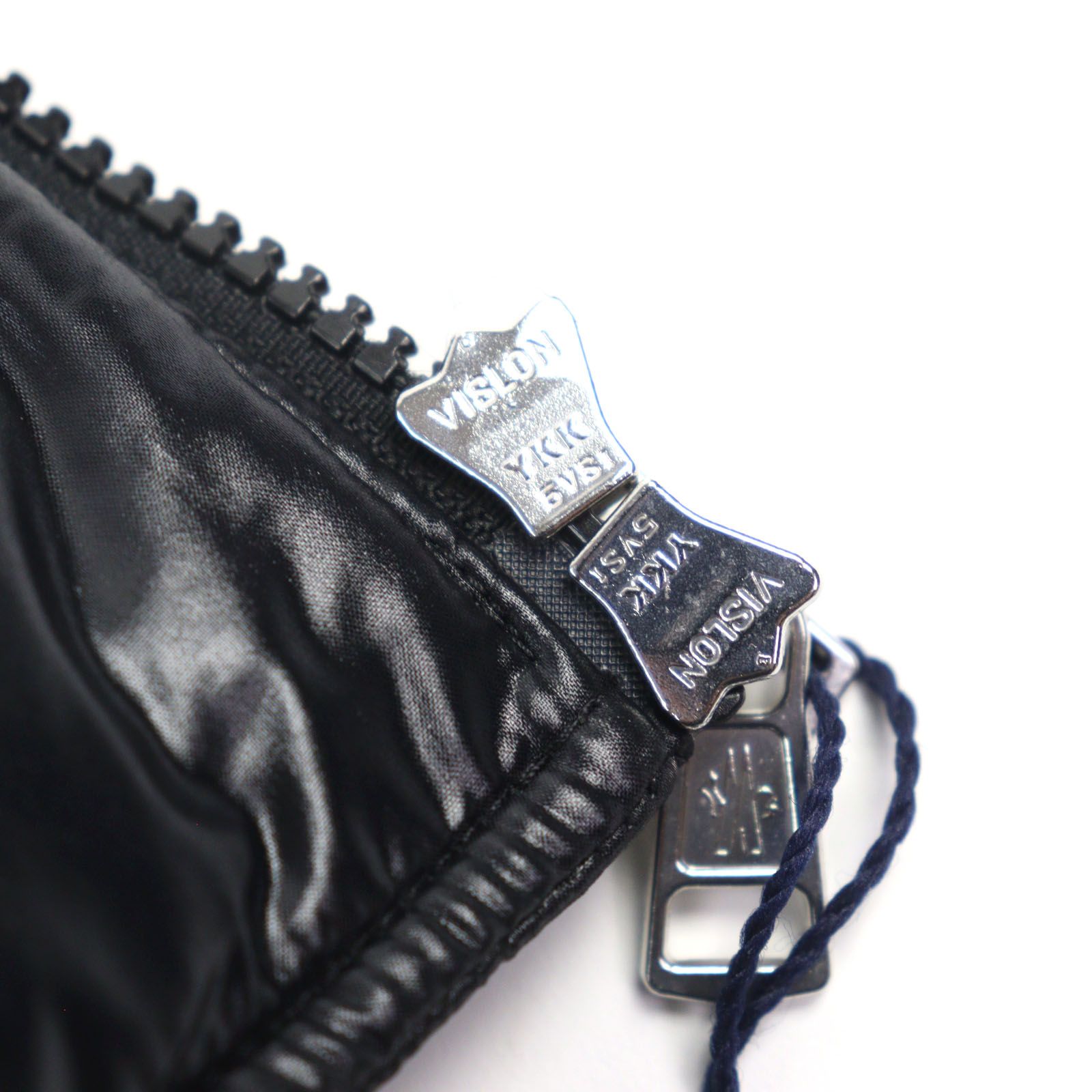 極美品○MONCLER モンクレール 21-22AW G20911A00050 68950