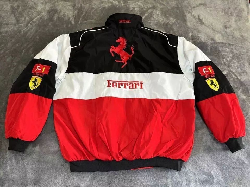 限定で大ヒットFerrari フェラーリ F1 レーシングジャケット