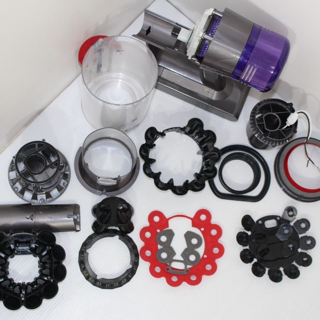 dyson V11 Fluffy SV14 メンテナンス済み ☆メンテナンス済☆Dyson 掃除機 V11 SV14 Fluffy 分解洗浄済