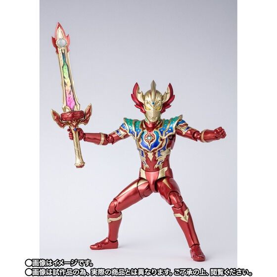 BANDAI - ウルトラマン トライストリウムレインボー デルタライズクロー S.H.Figuarts ウルトラマンゼット デスシウムライズクロー