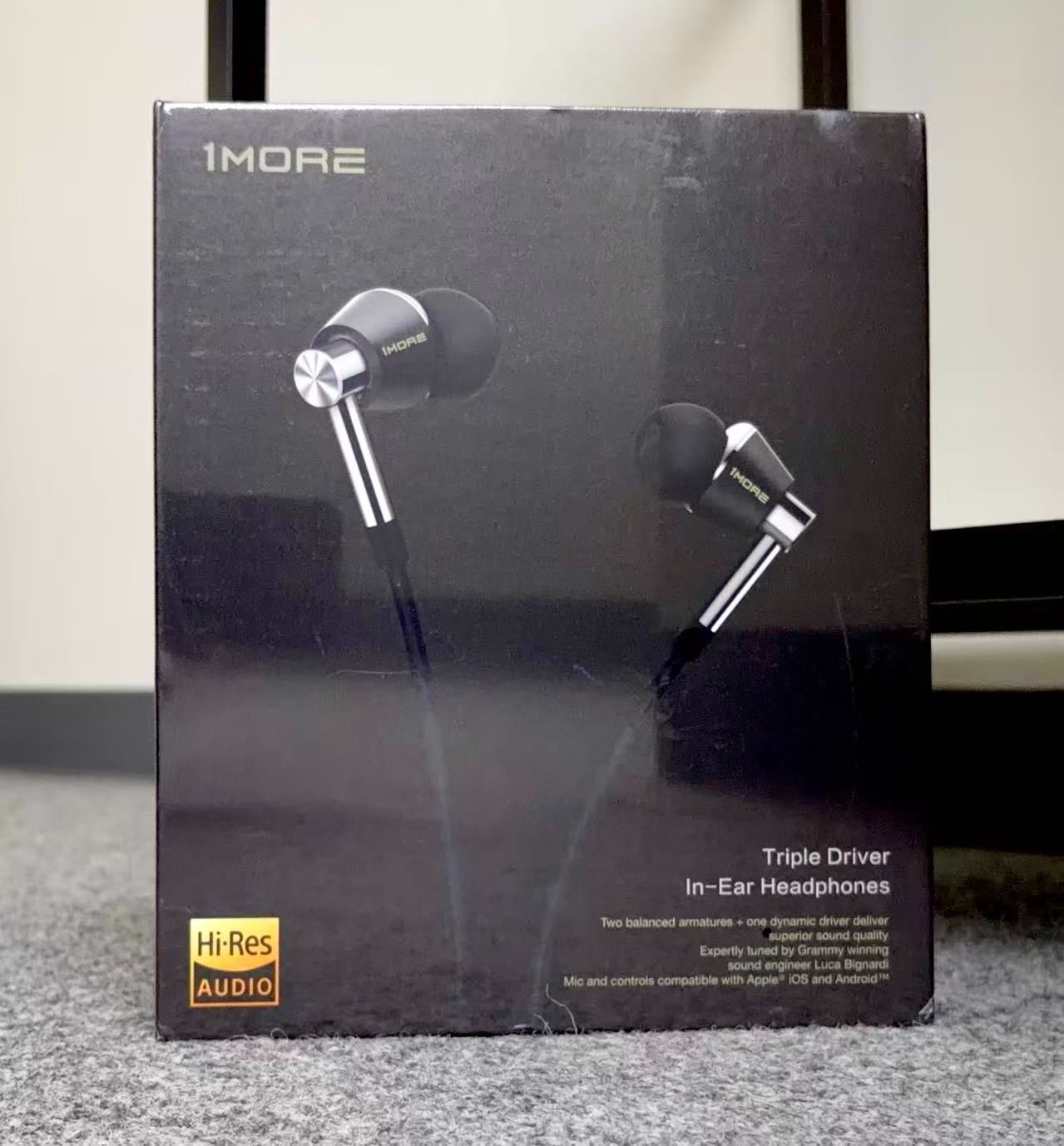 1MORE Triple-Driver ハイレゾ有線イヤホン シルバー