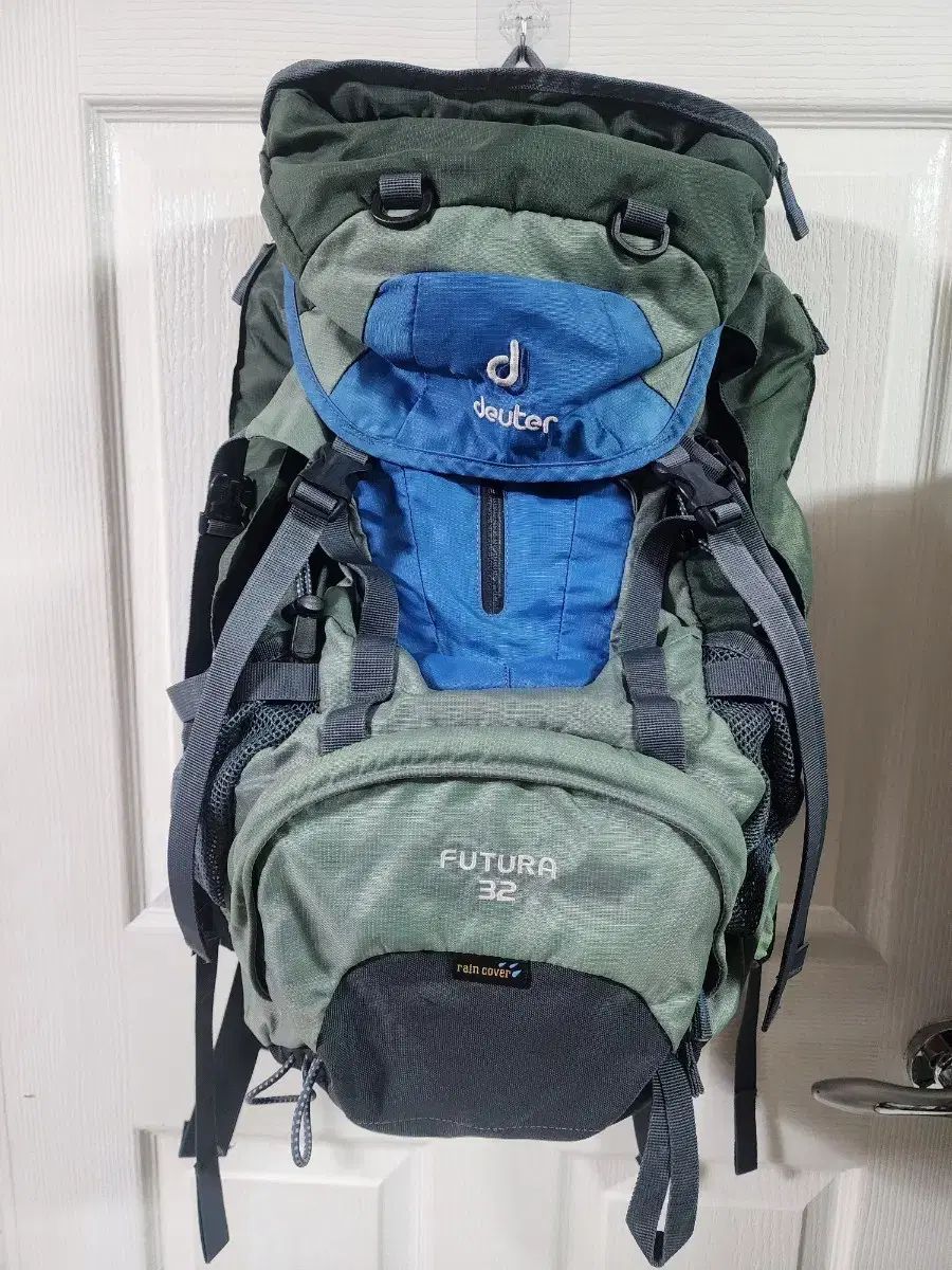 deuter₍ドイター Futura 32 登山 リュックサック