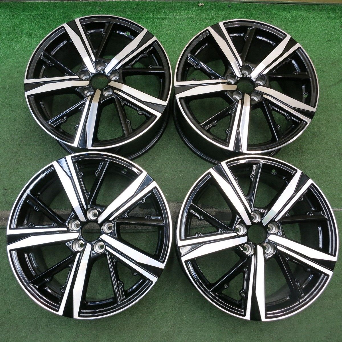 キレイ プジョー 308 GT 純正 ホイール 18インチ 18×8J PCD108 5H 5092501HAホ