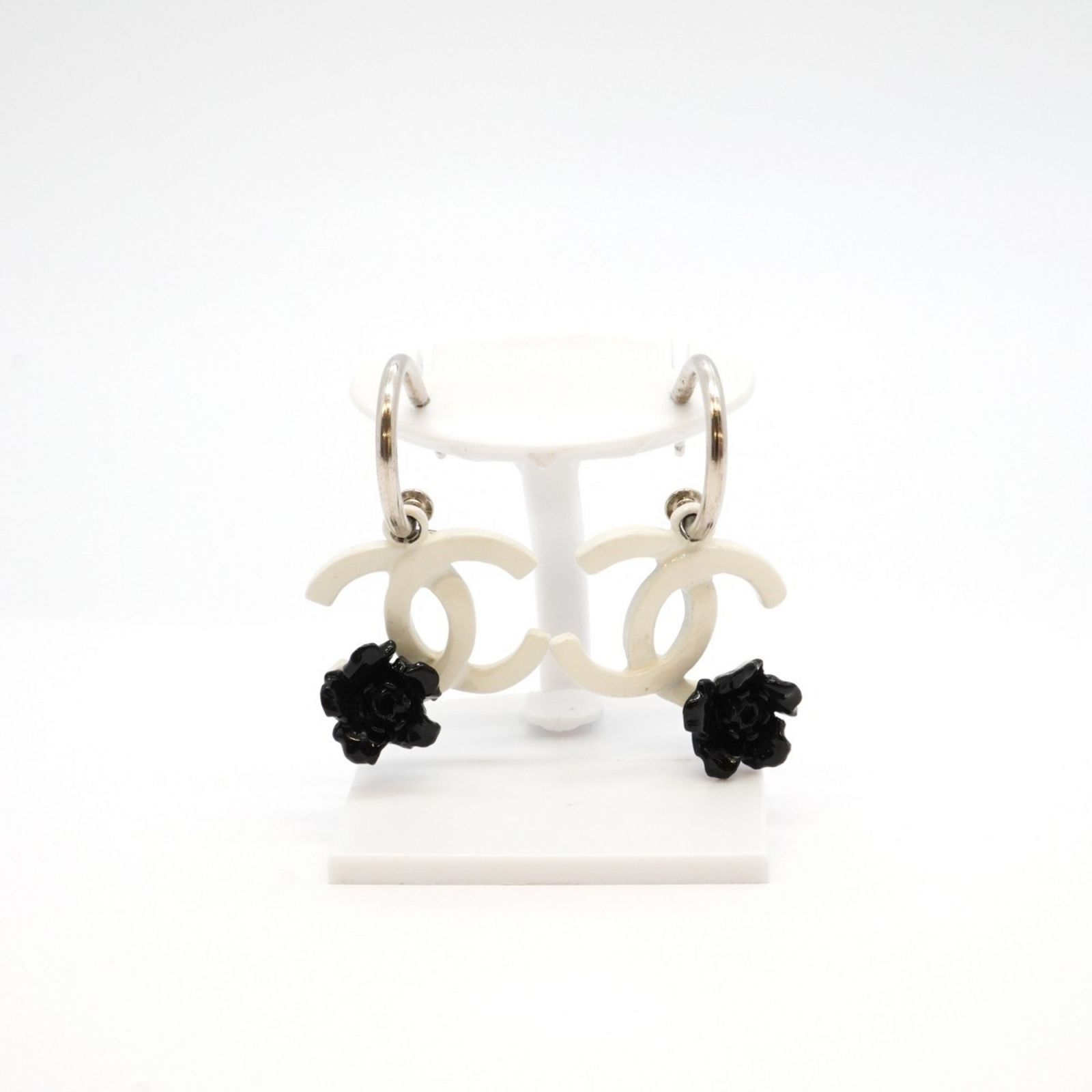 シャネル(Chanel) シャネル ピアス ココマーク カメリア メタル