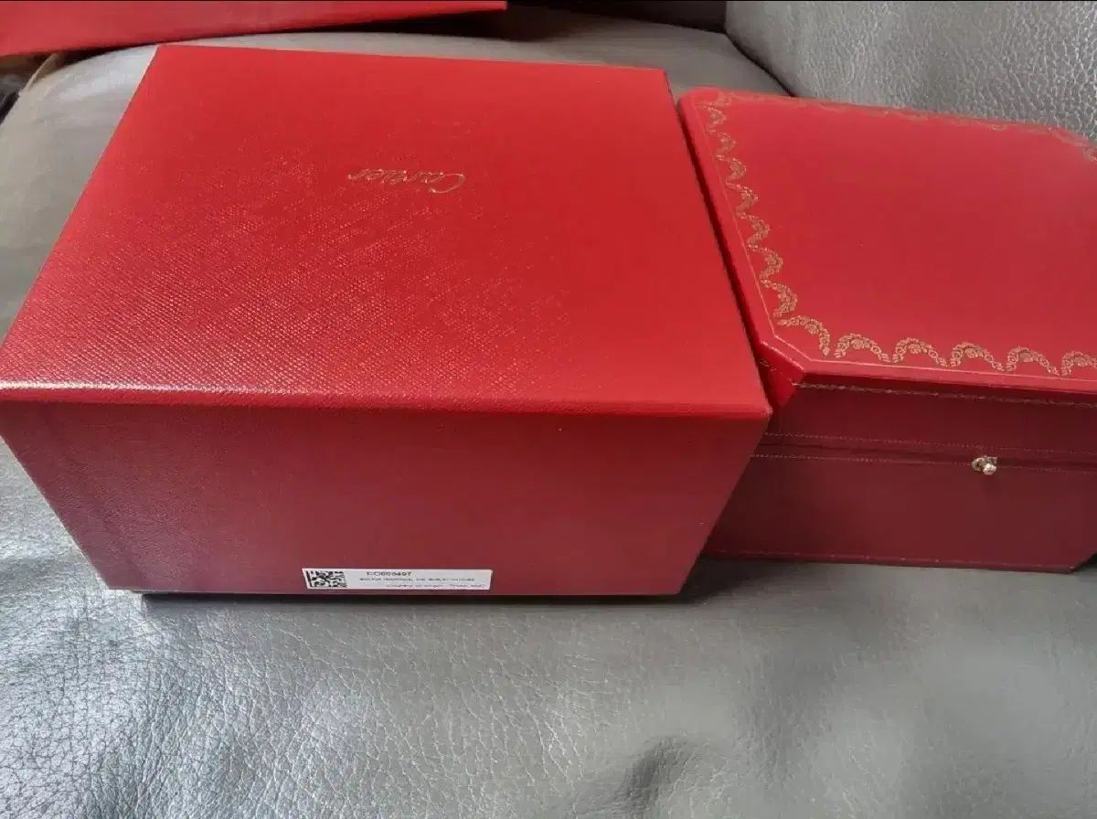 ●Cartier カルティエ 時計ケース CO1018 冊子 付 再入荷アイテム 時計ケース カルティエ Cartier CO1018 メルカリ