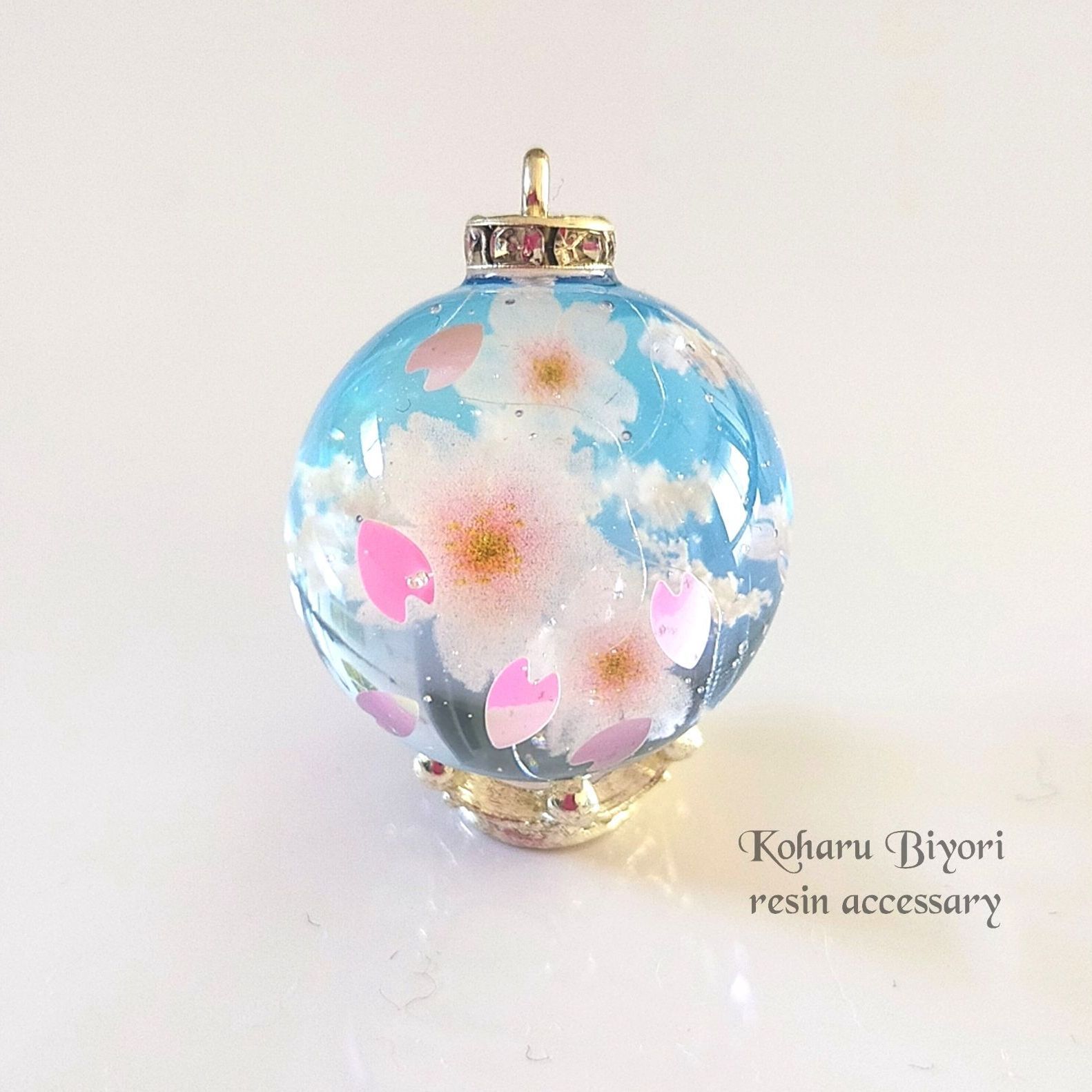 レジンアクセサリー No.96とみーのきらめきレジンアクセサリー | 本の