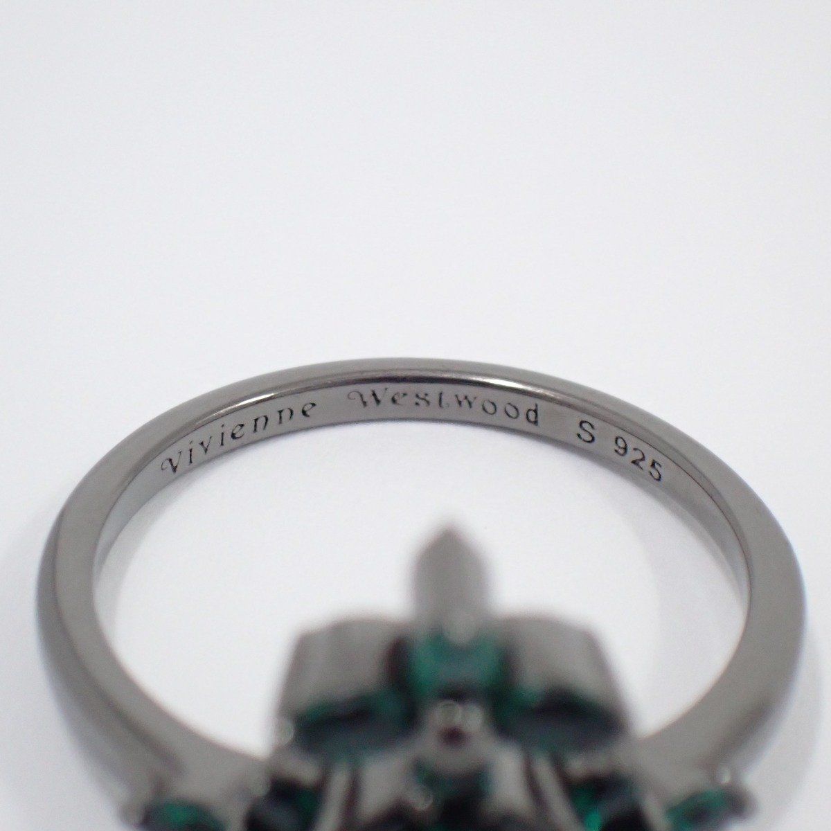 021041 vivienne westwood グリーン ストーン オーブ 021041 vivienne westwood グリーン ストーン オーブ レディース