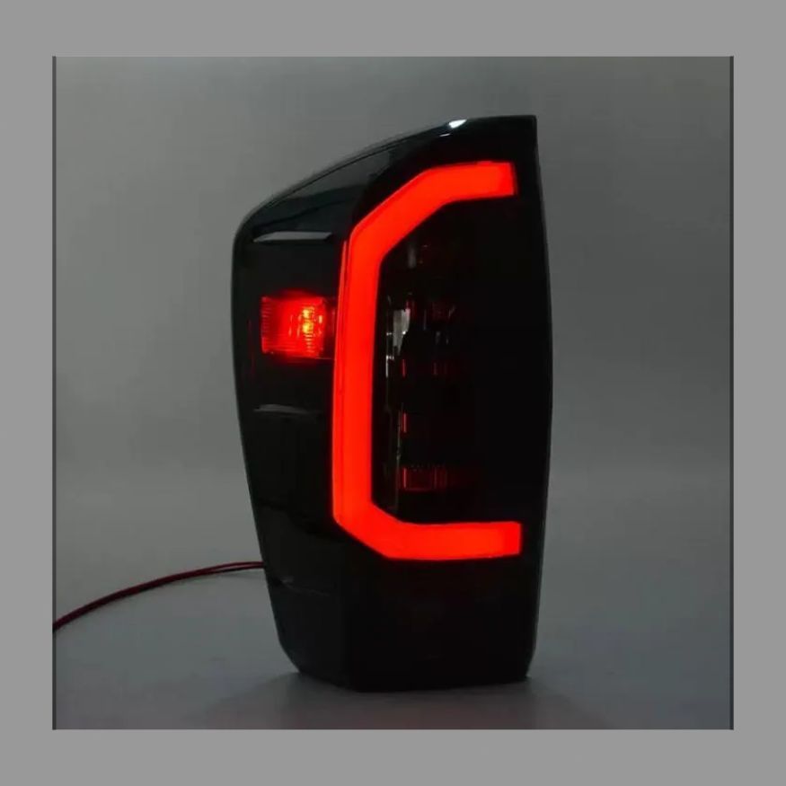 Tacomaタコマ自動車のテールランプ 16-21 に適用される改造部品のヒットモデル