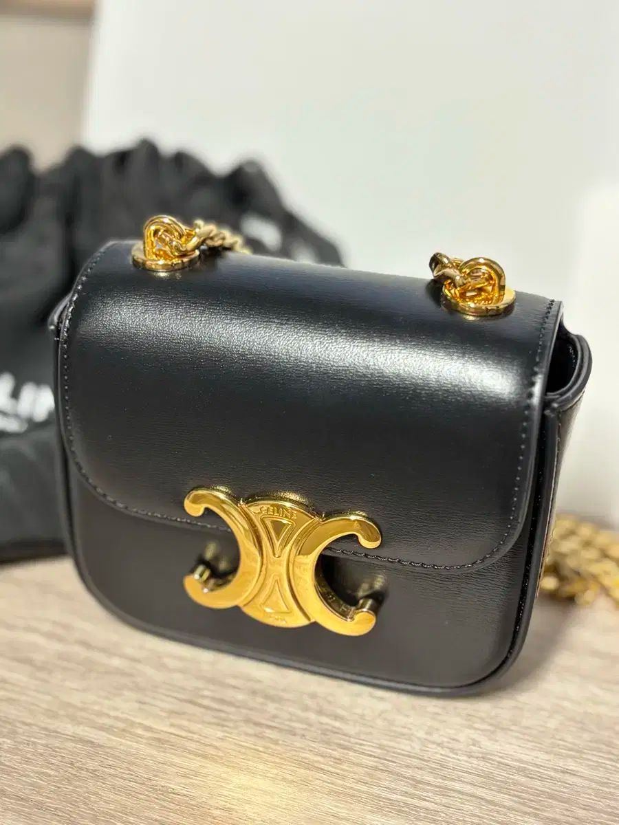 Celine セリーヌ クロード ミニ チェーンバッグ