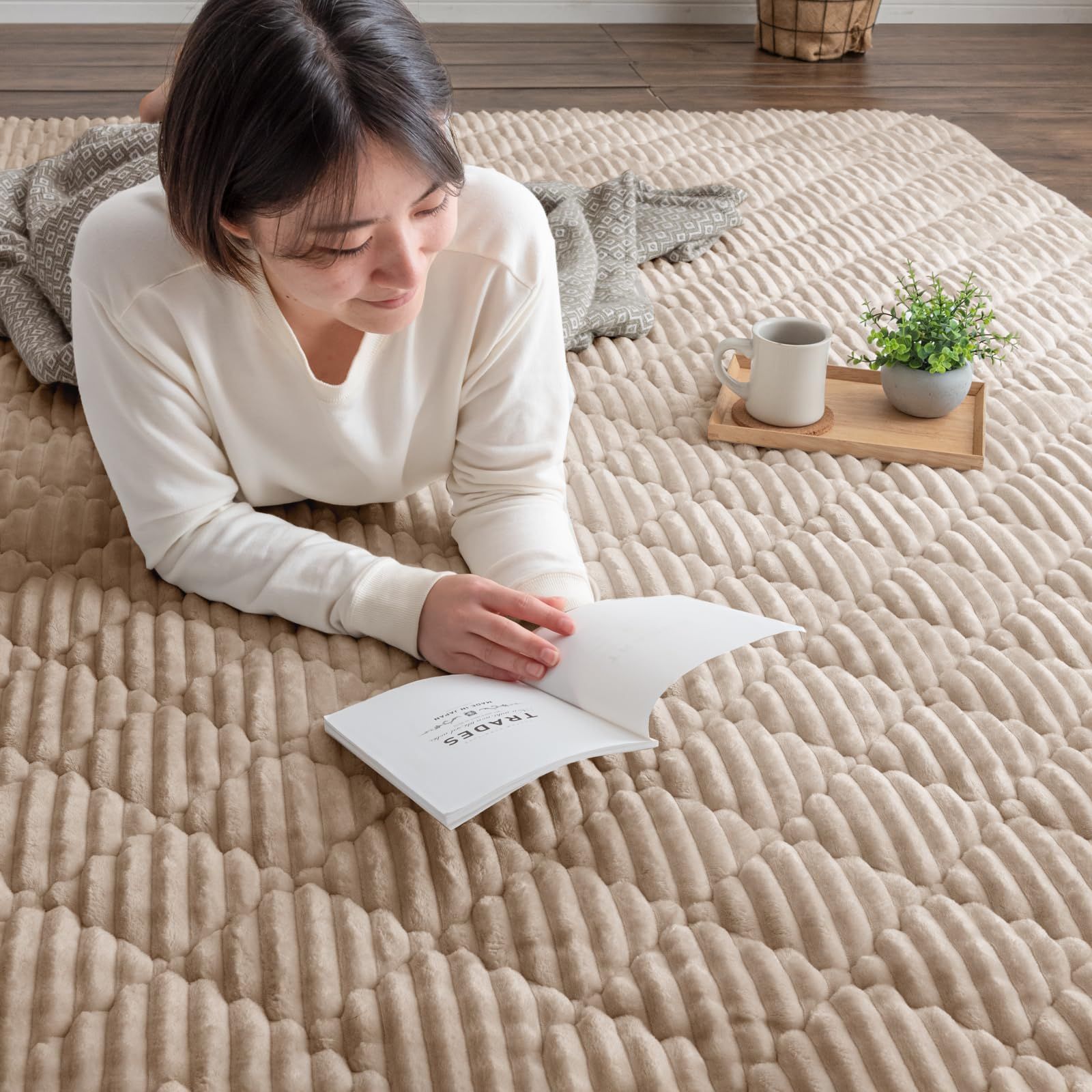 タンスのゲン ラグ 3畳 190×240cm フランネル キルト ラグマット 洗える 滑り止め 厚手 ホット カーペット 対応 61300052 112992