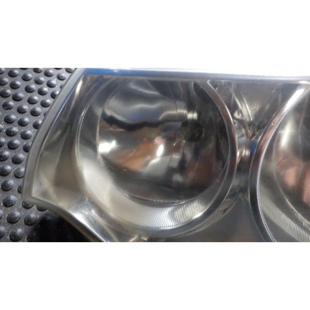 左ヘッドライト