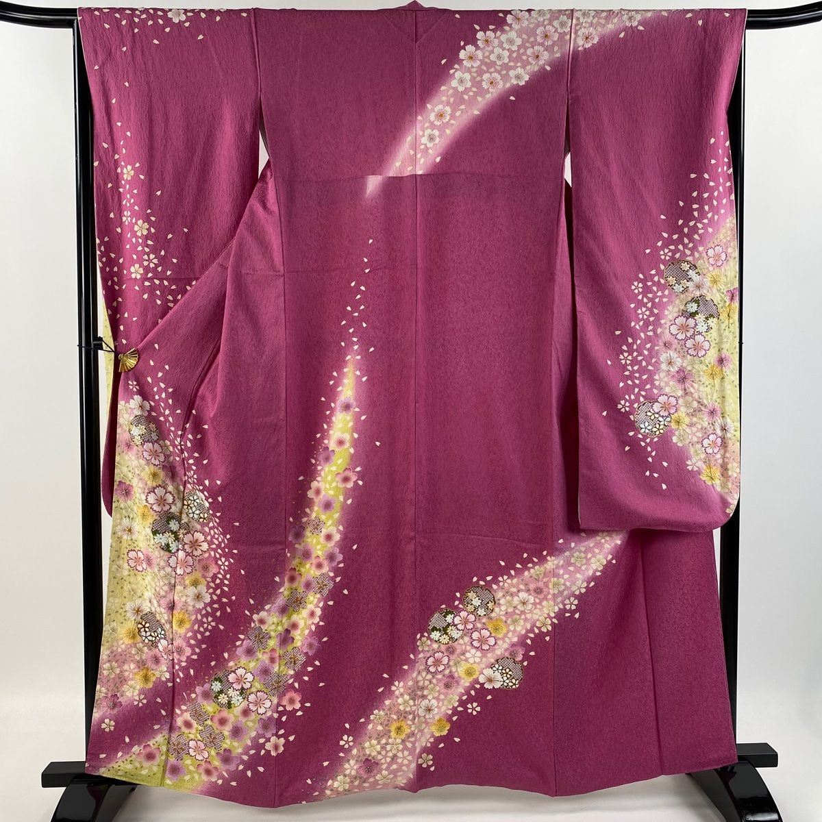 振袖 袷 正絹 ピンク 赤紫 桜 Mサイズ ki19065 美品 着物 振袖 身丈162cm 裄丈66cm M 袷 桜 雪輪 銀通し 金彩 ピンク 正絹