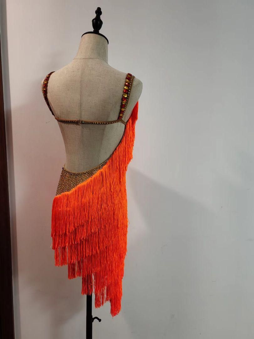 ラテンダンス ワンピース