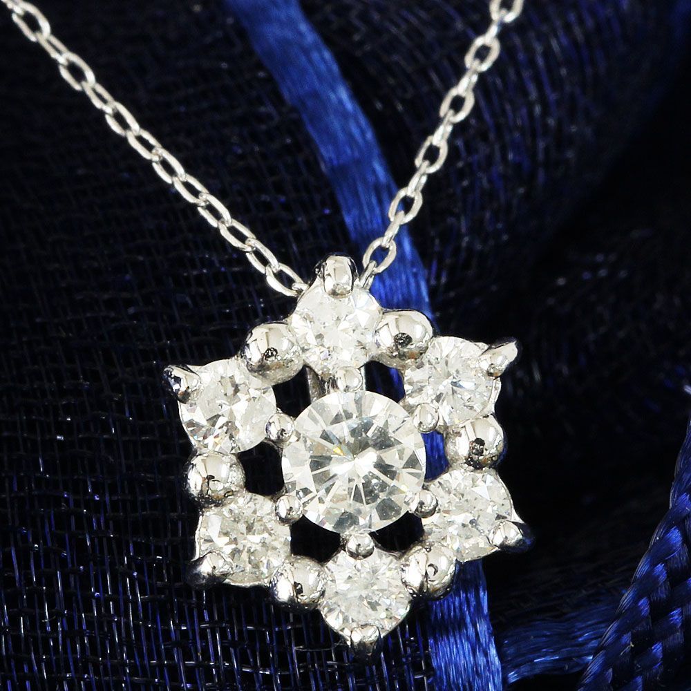 キラキラ☆ 雪の結晶 0.3ct ダイヤモンド K18 wg ペンダント 鑑別書付 