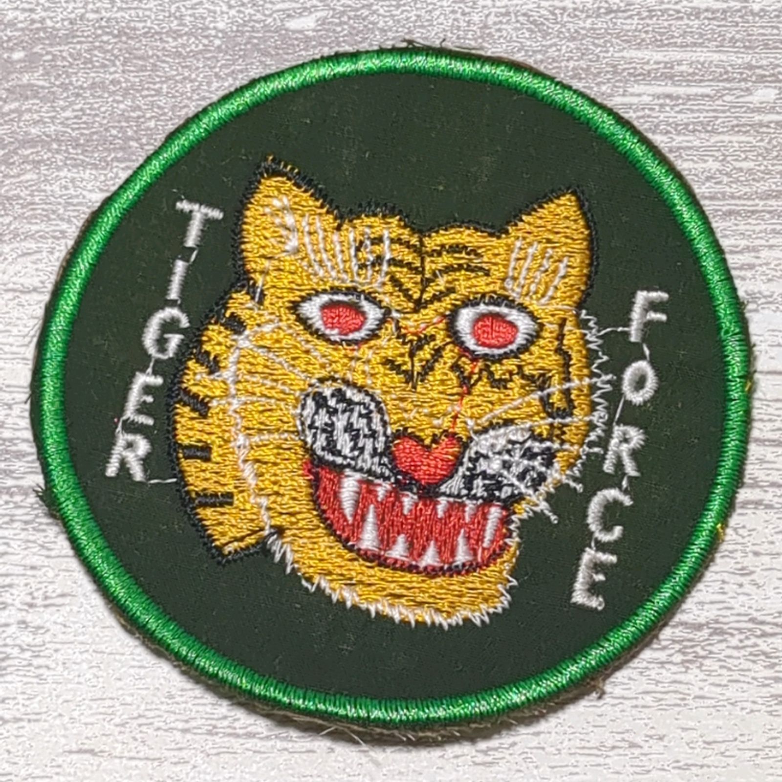 TI50 TIGER 虎 ベトナム 戦争 ワッペン タイガー トラ 動物 人気 緑