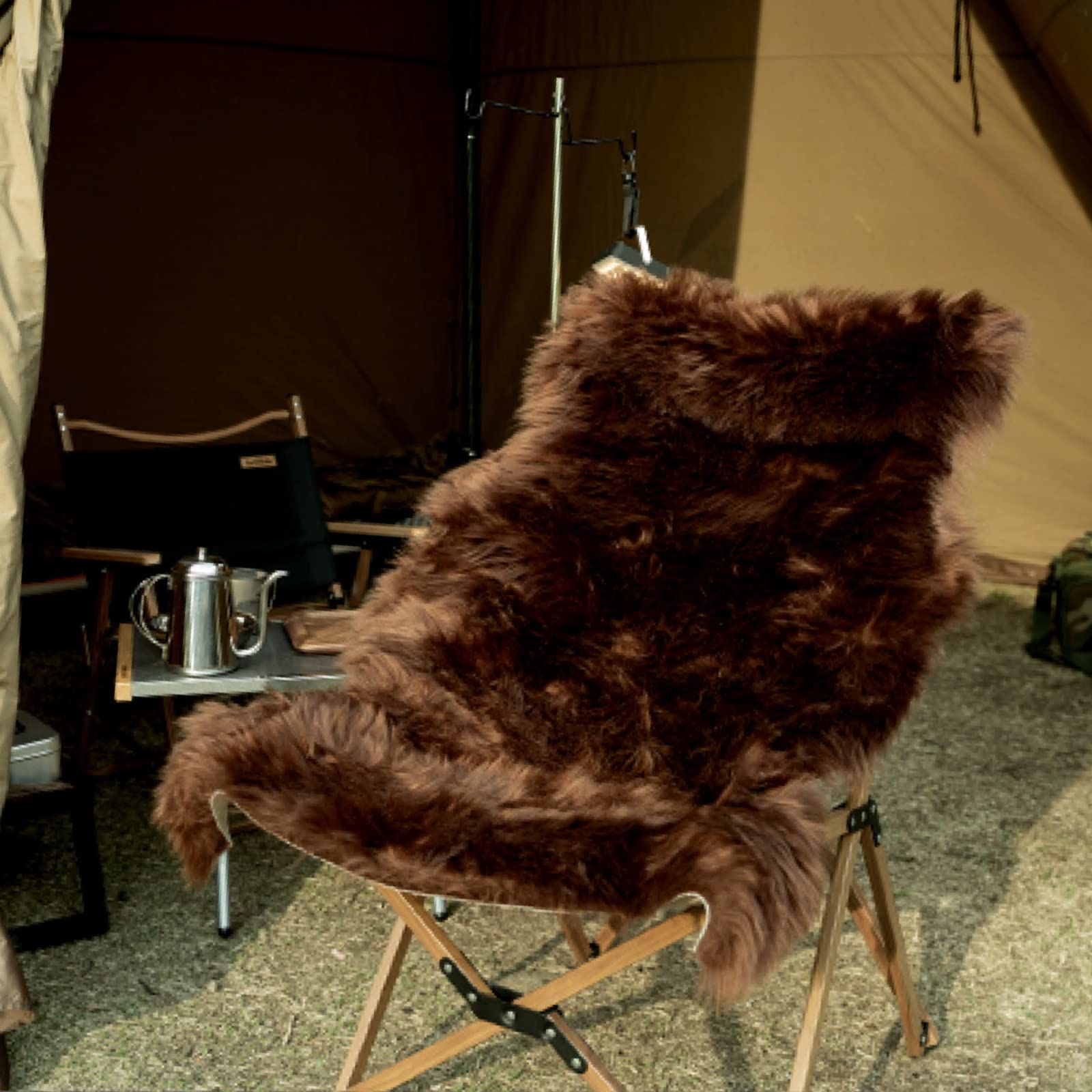 ムートンラグ （約60x120cm 1.5匹 )裏生地付き 特売 ダークブラウン