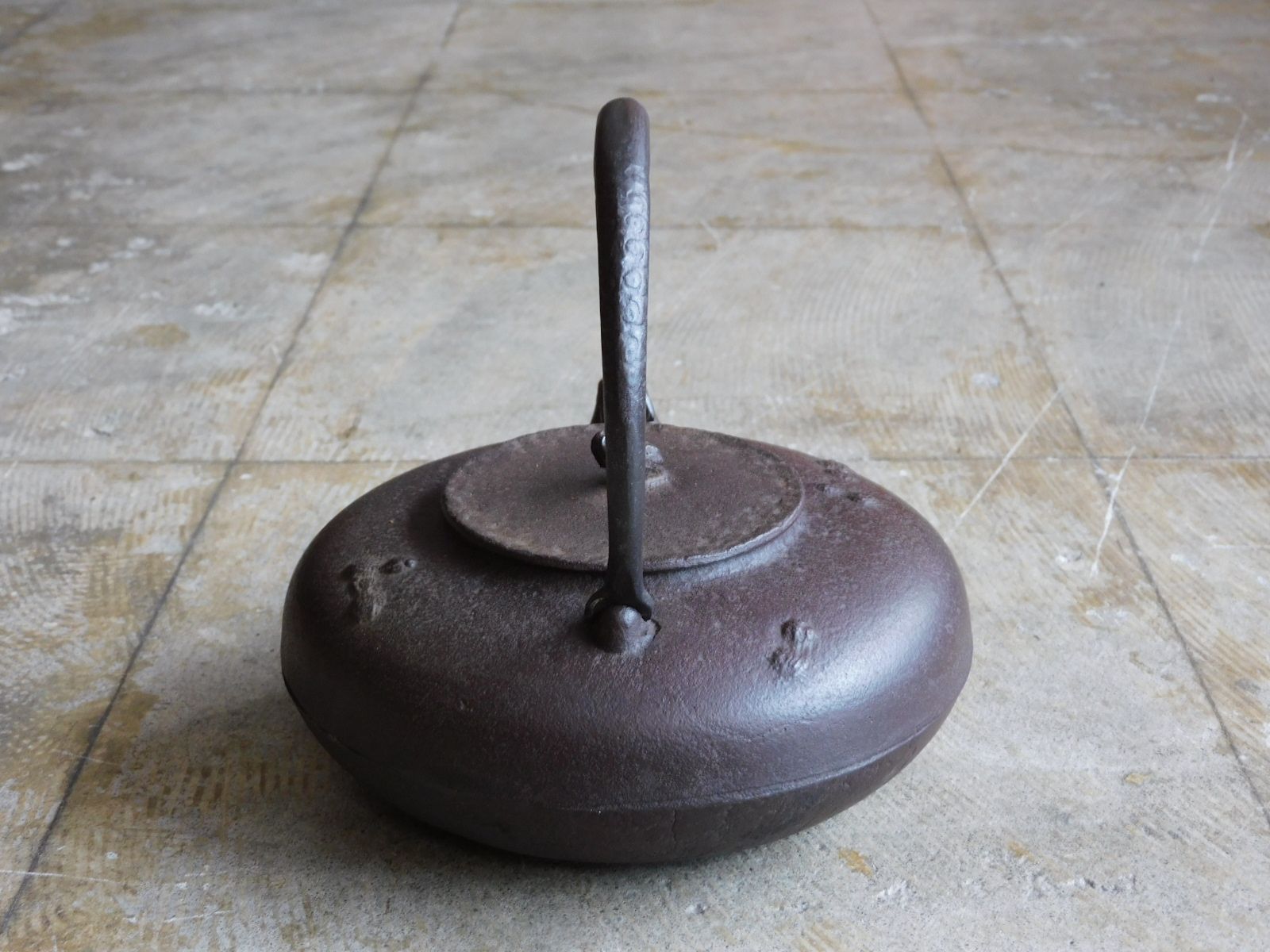  保寿堂 でん六 鉄瓶 共箱 HK a 05533 古道具 煎茶道具 ケトル ティーポット その他 日本茶用品 茶器