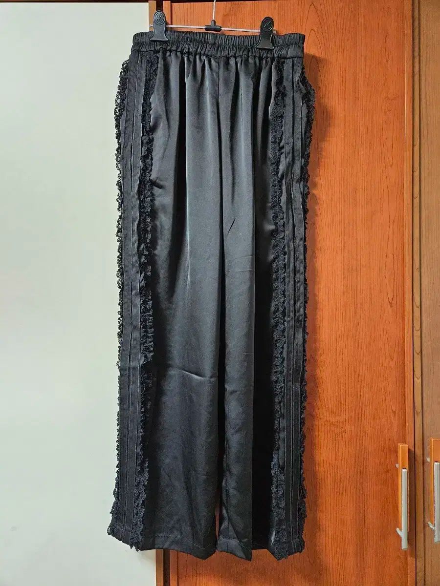 ミッドナイト シャーリングレースパンツ 55 66