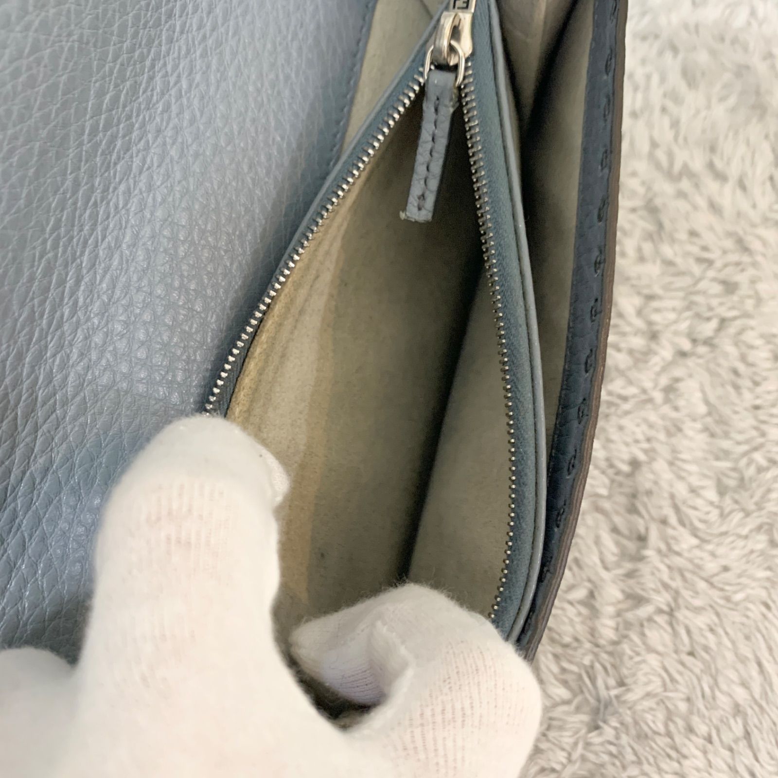 極美品】フェンディ 財布 箱付き 長財布 ピーカブ セレリア 本革 