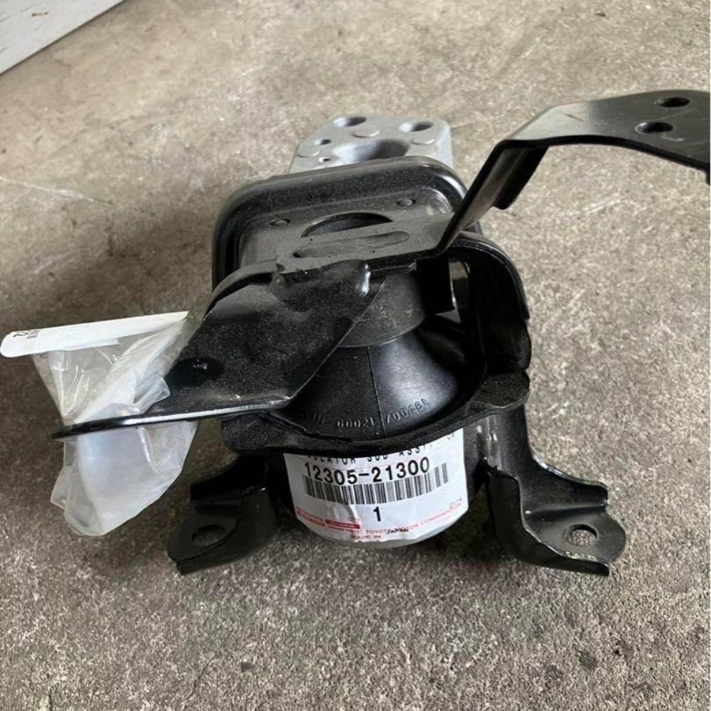 トヨタ 純正 TOYOTA 正規 エンジンマウント RH 右 カローラ アクシオ NZE141 カローラ フィールダー NZE141G パーツ エンジン タイヤ カスタム