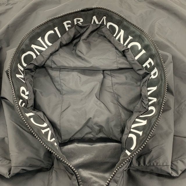 MONCLER 22SS JUNICHI GIUBBOTTO Nylon Jacket 2 ブラック I10911A00175 68352 モンクレール  ジュンイチ ロゴ シェルジャケット ナイロンジャケット ナイロンパーカー 黒 【X0159-001】□ - メルカリ