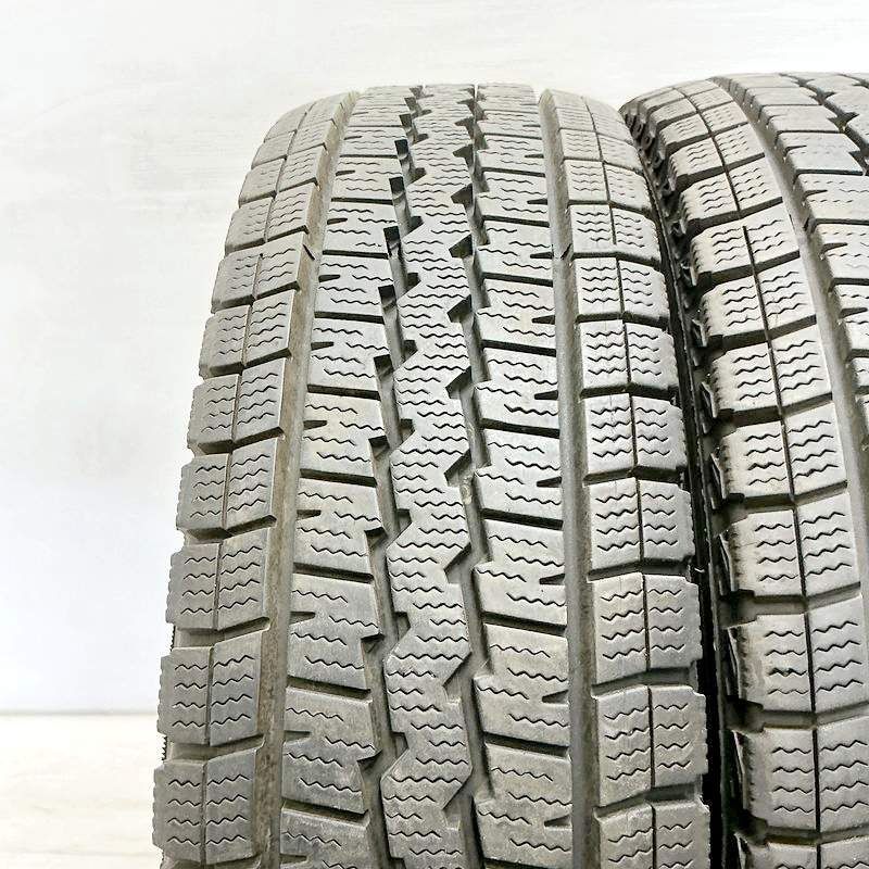 スタッドレスタイヤ