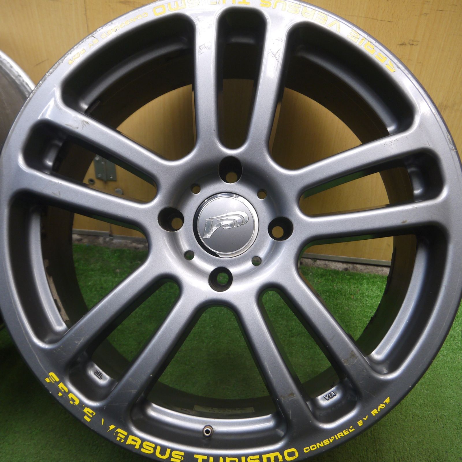 レイズ ベルサス ツーリズモ スパーダ オッティモ 16インチ